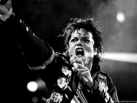 michael jackson black and white pic|michael jackson black background.